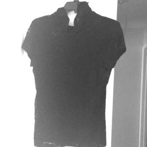 Lauren black lace short sleeve turtleneck szM